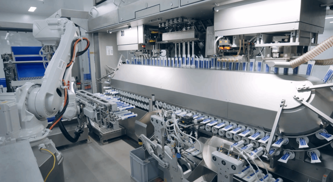 全球首座中医药健康品“灯塔工厂”在云南白药落成，引领传统药材与现代制造的智慧融合